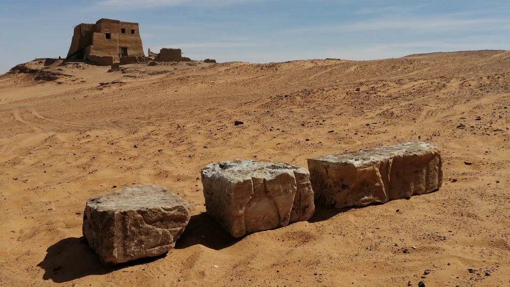 Археологи обнаружили в Судане остатки древнего храма с иероглифами