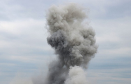 У Мелітополі лунають гучні вибухи — мер