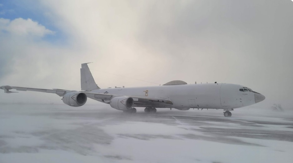 США перекинули до Ісландії літак стратегічного командування