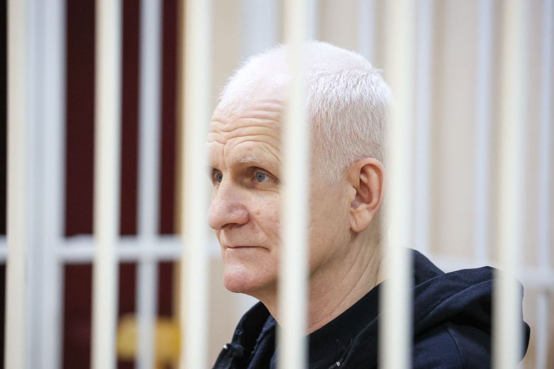 У Білорусі лауреата Нобелівської премії Беляцького засудили до 10 років колонії