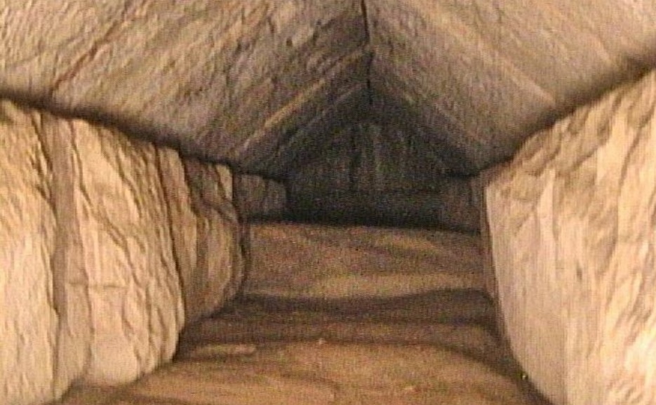 В Великой пирамиде Гизы в Египте нашли тайный коридор