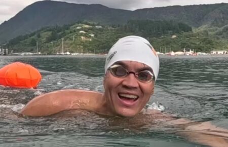 Шотландець проплив між островами Нової Зеландії та встановив новий світовий рекорд