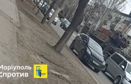 В Мариуполе российские оккупанты паркуют ЗРК «Бук» посреди улицы — Андрющенко