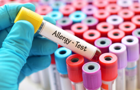 Як розпізнати та лікувати алергію у дорослих?
