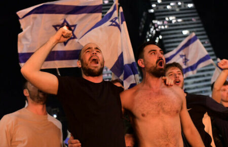 Масові протести в Ізраїлі: поліція розігнала демонстрантів водометами