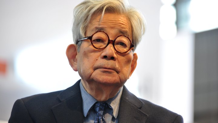 Умер лауреат Нобелевской премии по литературе Оэ Кендзабуро