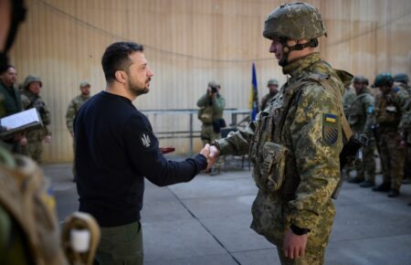 Зеленский посетил позиции украинских защитников в Авдеевке (ФОТО)
