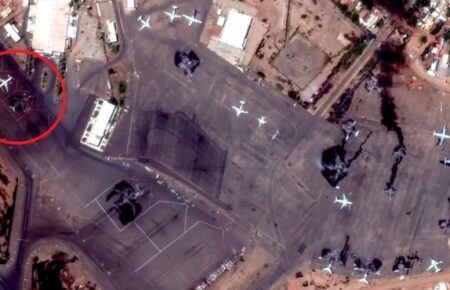 Що відомо про сутички в Судані: з'явилися знімки спаленого українського лайнера в аеропорту Хартума