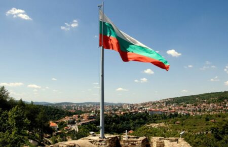 Допомога Україні від Болгарії: політика впереміж із комерцією?