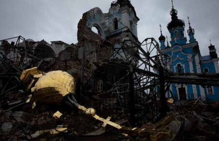 Для чого українські фотографи фіксують війну?