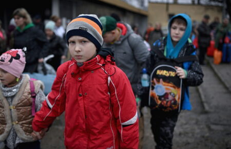 В Енергодарі росіяни готують викрадення дітей — хочуть вивезти в Крим на автобусах ЗАЕС