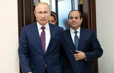 Чи вигідно Єгипту постачати Росії боєприпаси? 