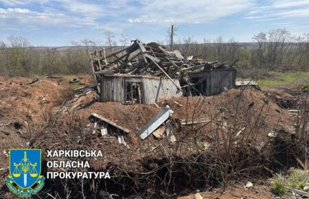 Росіяни обстріляли село на Харківщині, поранена 18-річна дівчина