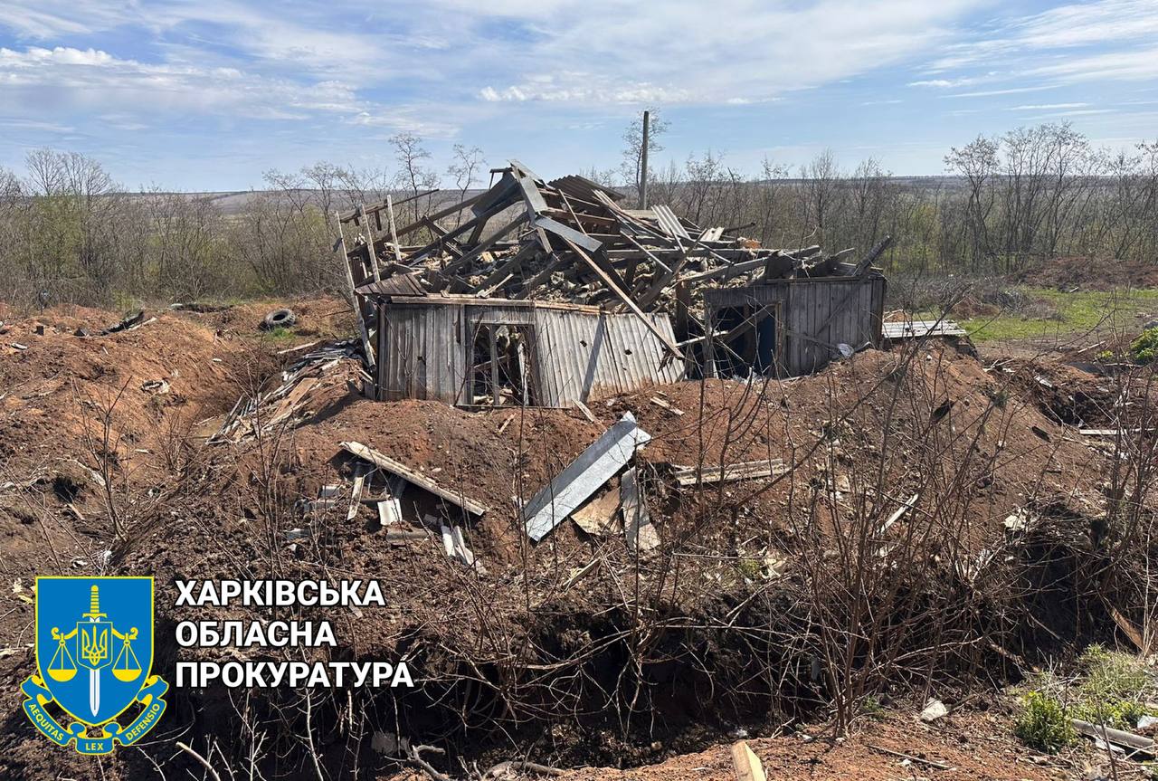 Росіяни обстріляли село на Харківщині, поранена 18-річна дівчина