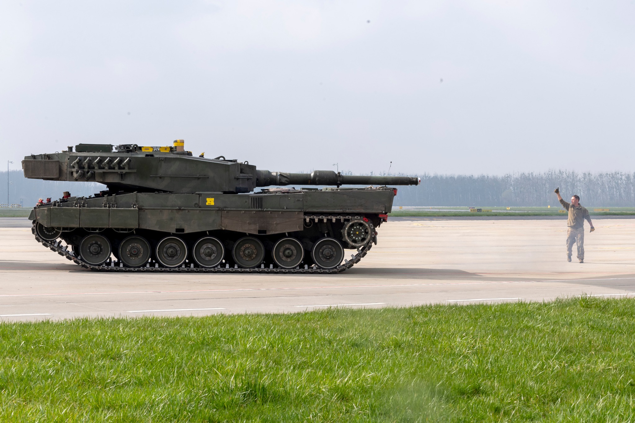 Канада передала Украине 8 танков Leopard 2 — Генштаб