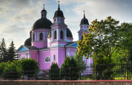 На Буковині заборонили діяльність церков, пов'язаних з РФ
