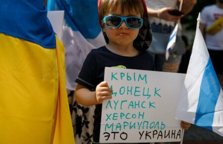 Чи потрібні українцям опитування про ставлення до росіян? Думка Максима Яковлєва