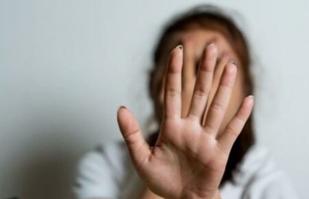 Зґвалтування неповнолітньої у Черкасах: підозрюваних поліцейських взяли під варту