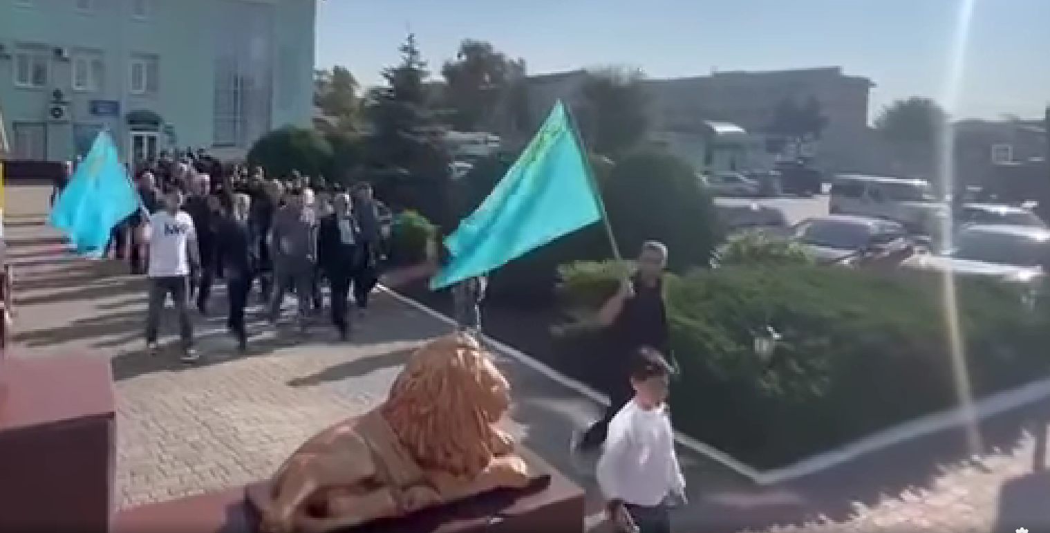 Кримські татари на окупованому півострові проводять меморіальні заходи, присвячені пам'яті жертв геноциду