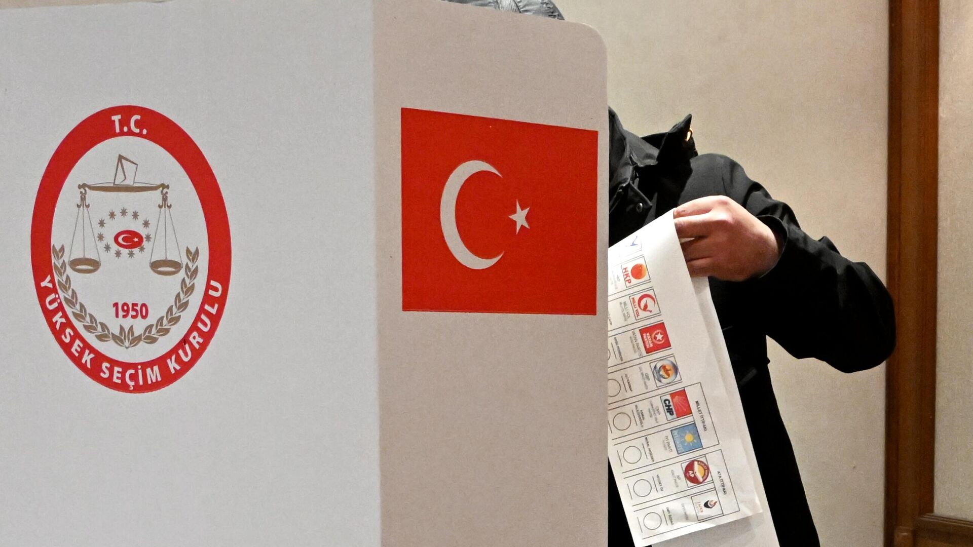 Вперше за 20 років опозиція Туреччини настільки близька до перемоги на виборах президента — журналіст