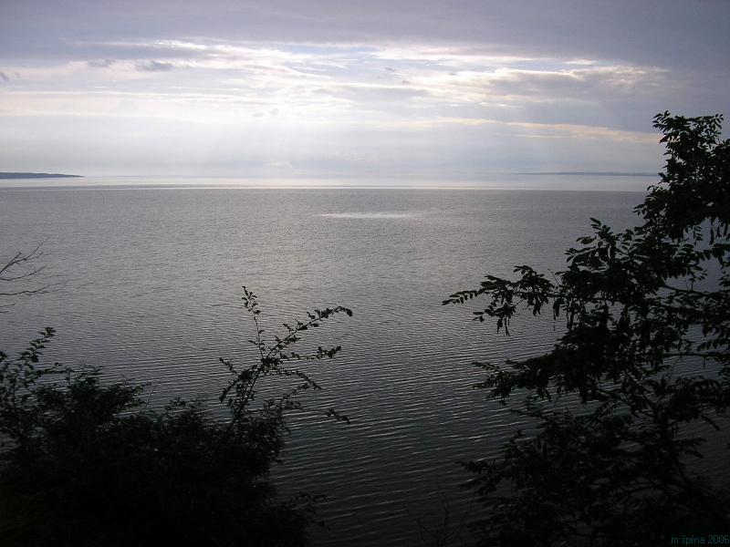 Рівень води у Каховському водосховищі впав на 1,5 метра