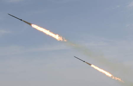 Дві ракети окупантів влучили в аеродром біля Кропивницького