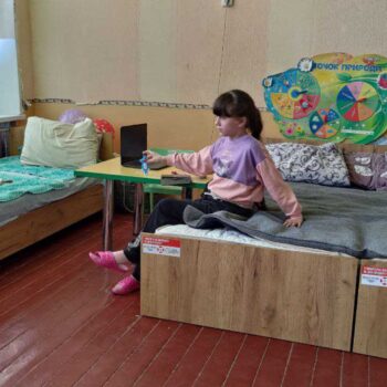 «Переконуємо батьків виїжджати»: як «Восток SOS» рятує дітей з прифронтових територій «Переконуємо батьків виїжджати»: як «Восток SOS» рятує дітей з прифронтових територій