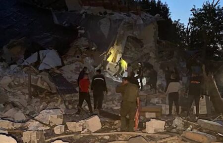Вибух у передмісті Дніпра: з-під завалів дістали чоловіка, постраждали 13 людей (ВІДЕО)