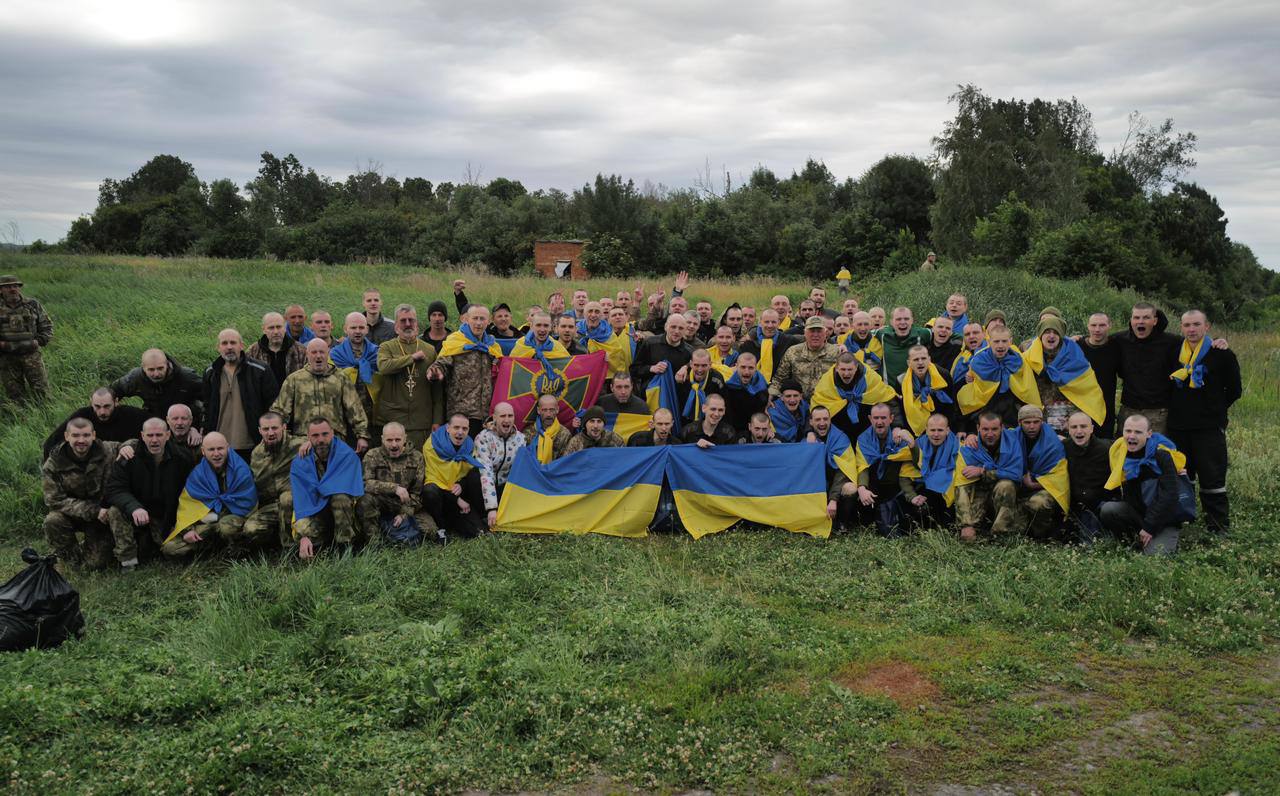 Україна повернула з полону 95 військових (ФОТО)