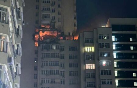 Нічна атака на Київ: МВС показало перші хвилини після влучання у будинок (ВІДЕО)