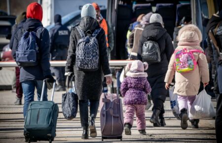 Чому соціальні служби країн ЄС забирають дітей з родин українських біженців?