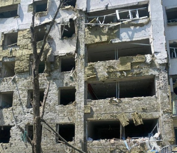 Росіяни обстріляли лікарню в Гуляйполі, є загиблі