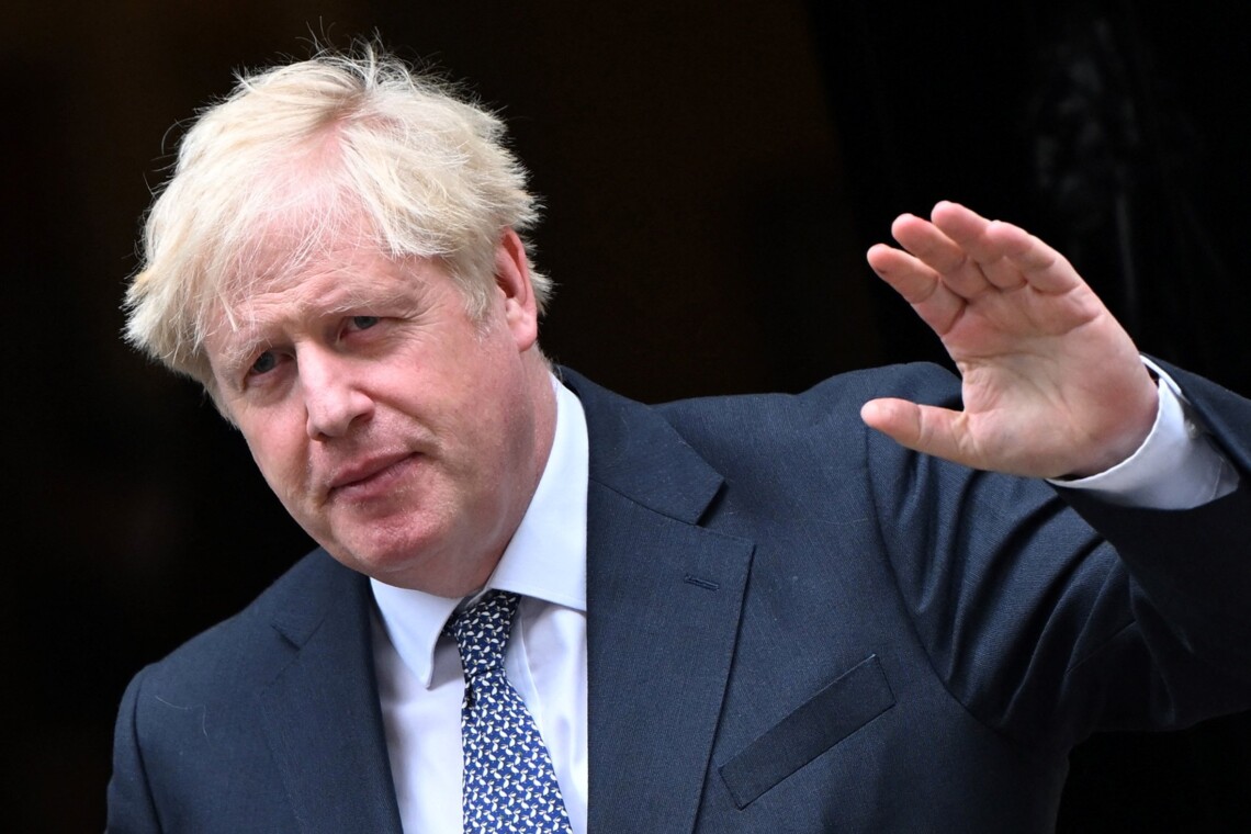 Джонсон іде у відставку з британського парламенту на тлі скандалу з «ковід вечірками»