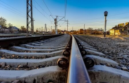 Колаборант Аксьонов повідомив про пошкодження залізничних колій у Криму