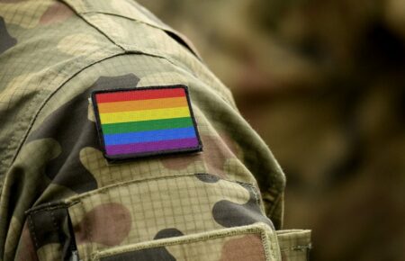 Багато ЛГБТ-військових вже не дожили до прийняття цивільних партнерств і з такими темпами багато хто ще не доживе — бойовий медик