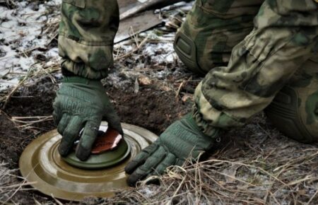 Россия использует плотное минирование, чтобы замедлить контрнаступление ВСУ на юге — разведка Британии