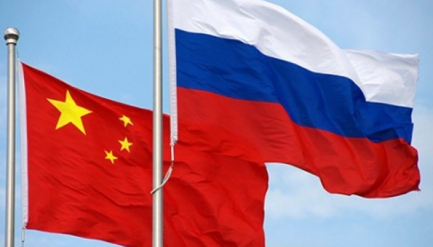 Росія закупляє в Китаї матеріал для бронежилетів, оптичні приціли і дрони через «фірми-прокладки» — Politico