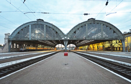 «Укрзалізниця» запускає додаткові потяги між Києвом та Львовом