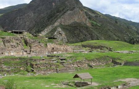 У Перу під час розкопок храму знайшли закритий коридор
