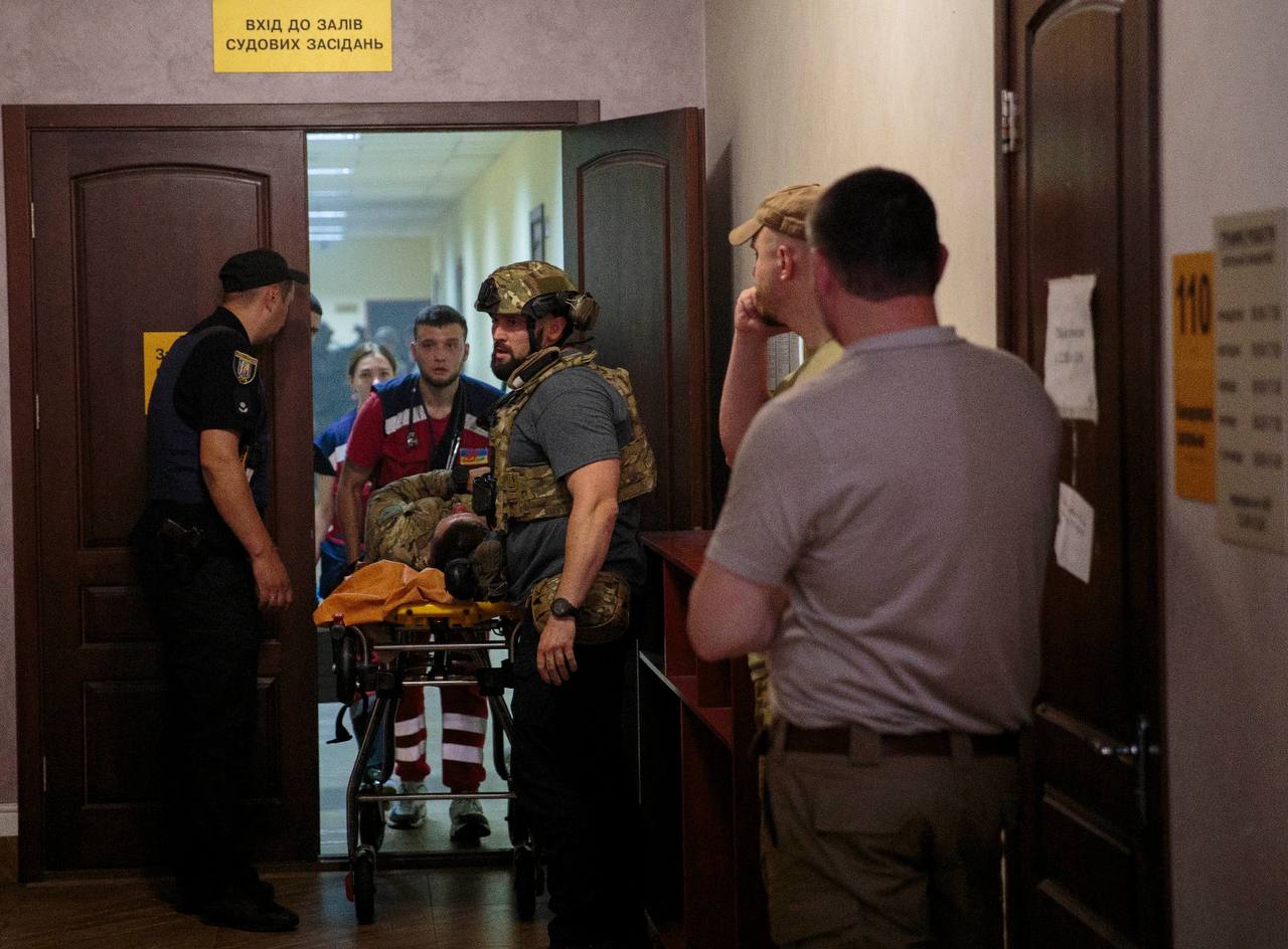 Вибух у Шевченківському суді Києва: п'ятьом правоохоронцям повідомили про підозру