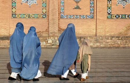 В Афганістані таліби заборонили жінкам відвідувати національний парк Банд-е-Амір