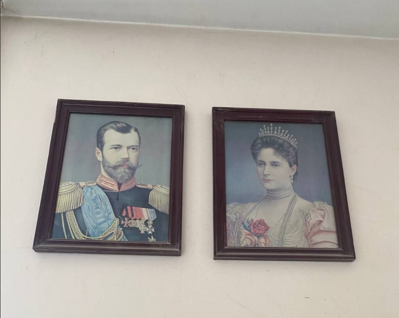 Комиссия Минкульта нашла в Лавре портрет российского императора и его супруги