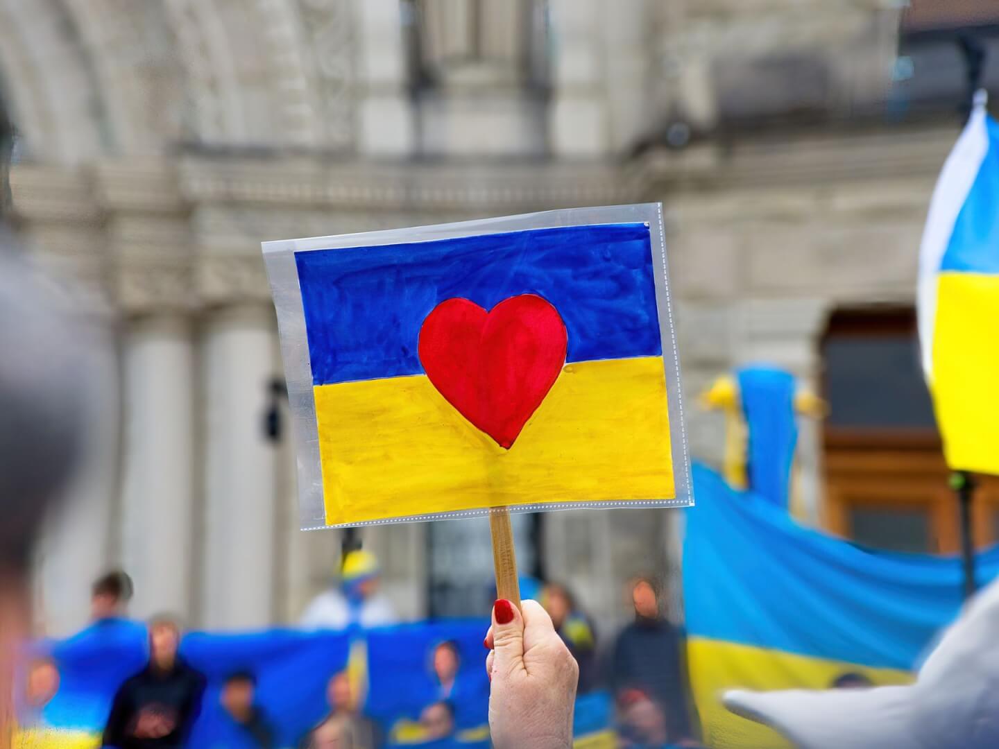 Українці відчувають дискримінацію за ознакою мови — опитування
