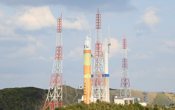 Япония приостановила запуск ракеты на Луну из-за сильного ветра