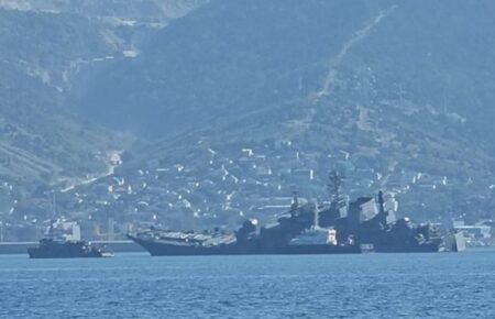 Росіяни перекинули «Оленегорский горняк» в окупований Севастополь — ВМС