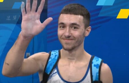 Український гімнаст Чепурний завоював «золото» на Універсіаді в Китаї