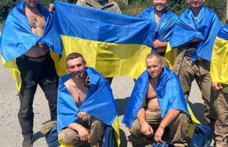 Україна повернула з полону 22 захисників, серед них є поранені (ФОТО, ВІДЕО)