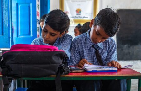 В індійській школі вчителька змушувала дітей бити однокласника-мусульманина