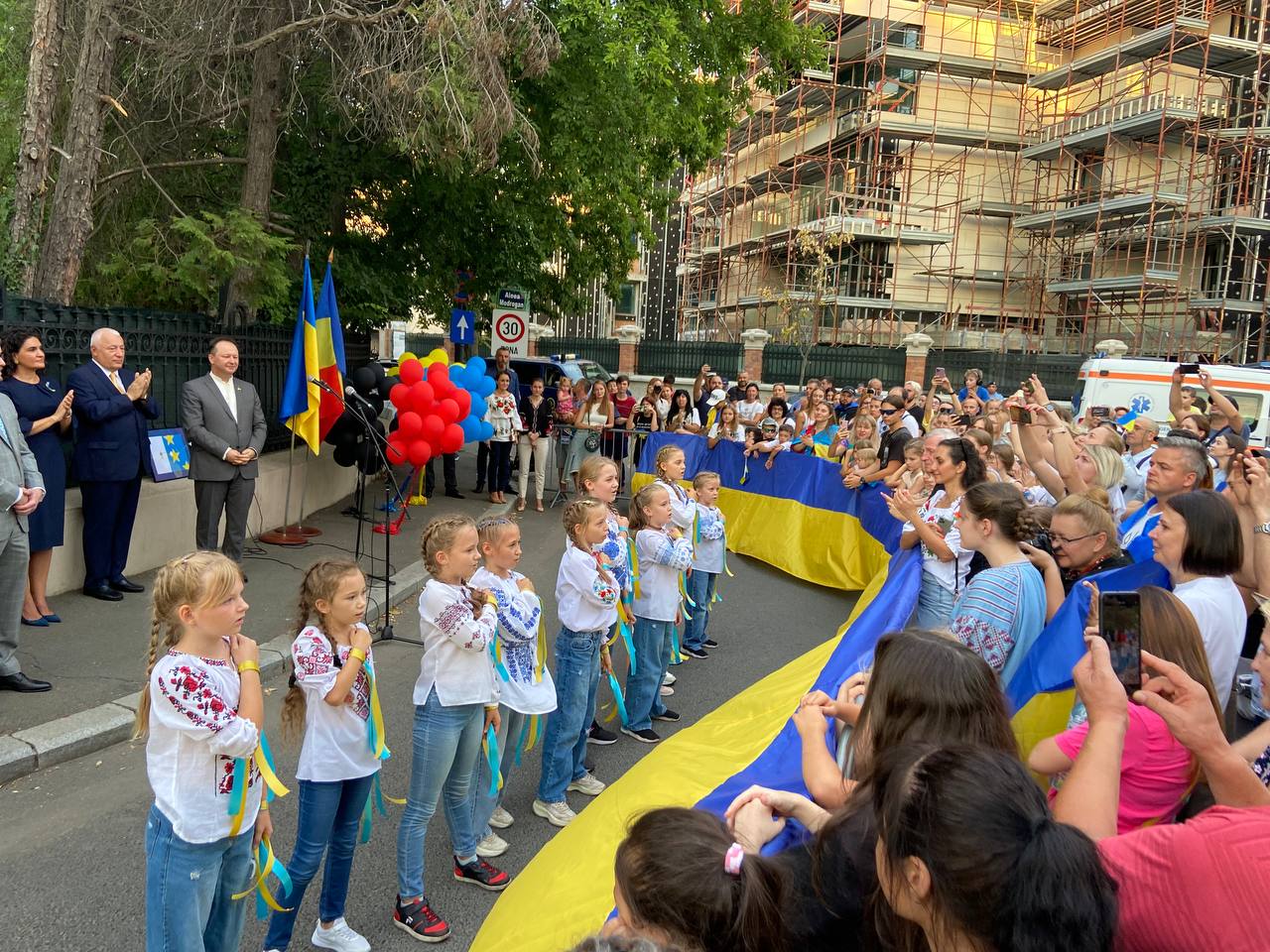 У Бухаресті пройшла акція солідарності з Україною (ФОТО)