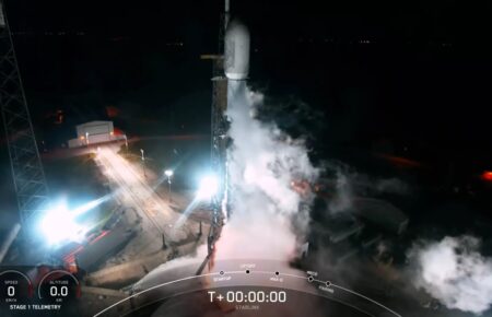 SpaceX запустила у космос ще 22 супутники Starlink